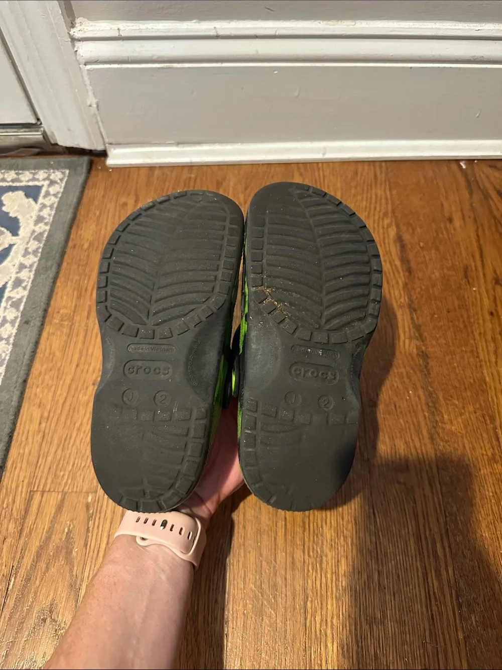 CROCS Kids Black & Neon Green Tie-Dye Clogs